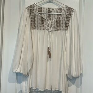 CATO Aztec embroidered/peasant blouse Sz 22/24